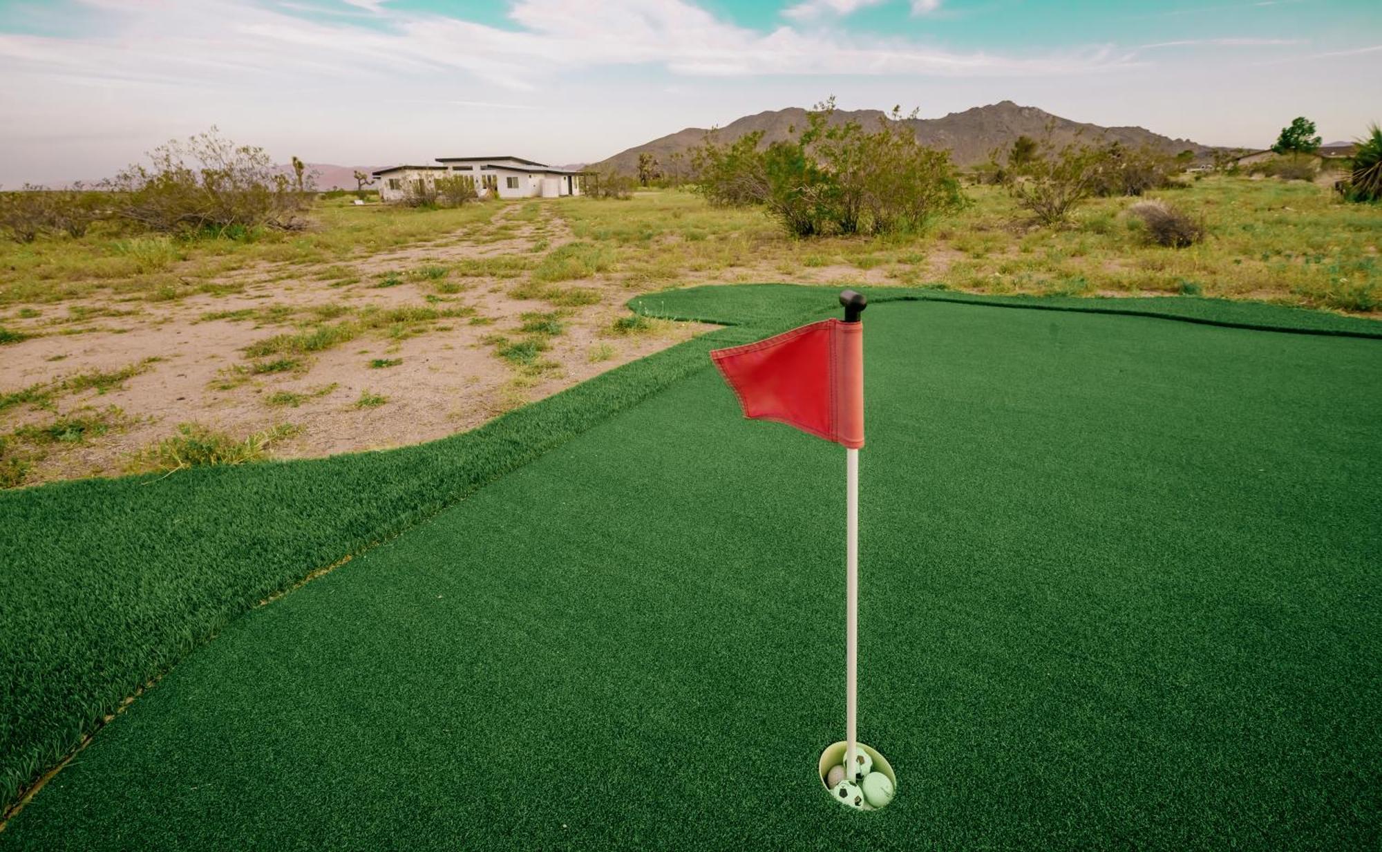 Coyote Tracks - A Modern Desert Experience Villa Joshua Tree Bagian luar foto