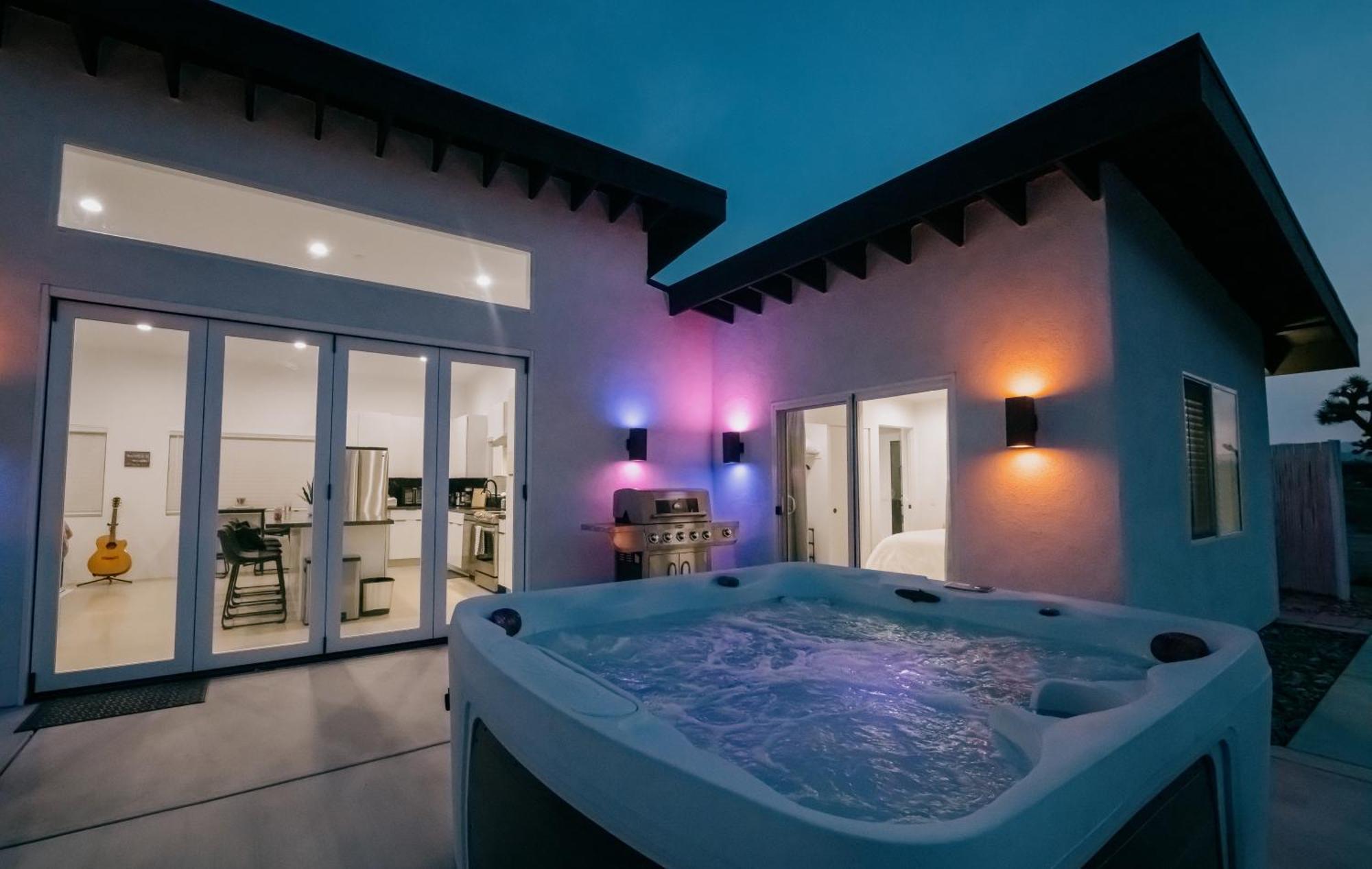 Coyote Tracks - A Modern Desert Experience Villa Joshua Tree Bagian luar foto