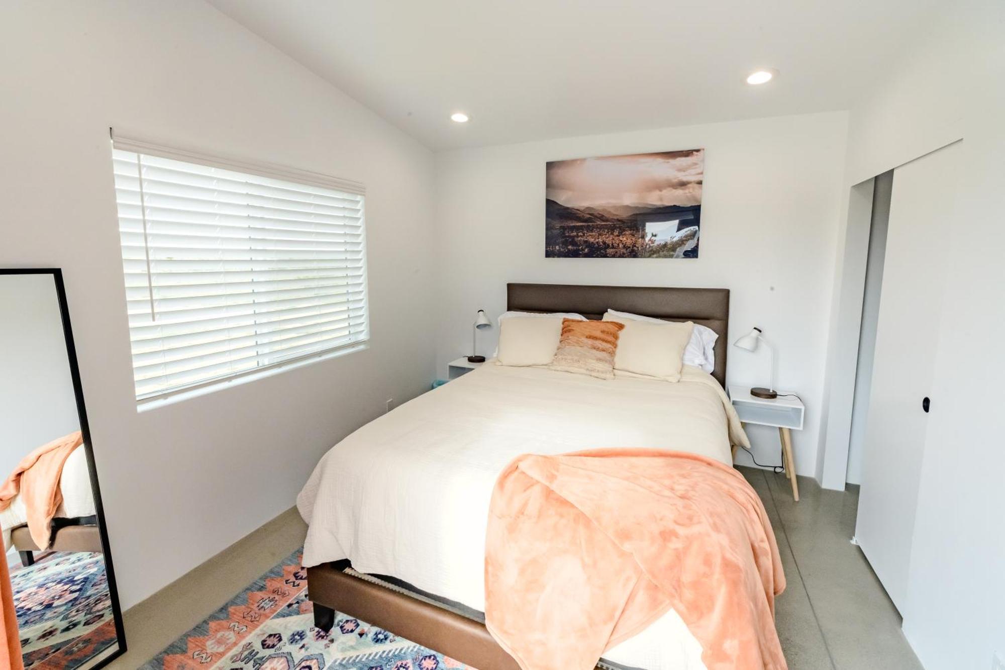 Coyote Tracks - A Modern Desert Experience Villa Joshua Tree Bagian luar foto